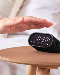 Lampe-réveil aluminium Lexon Ray Clock à personnaliser - 8