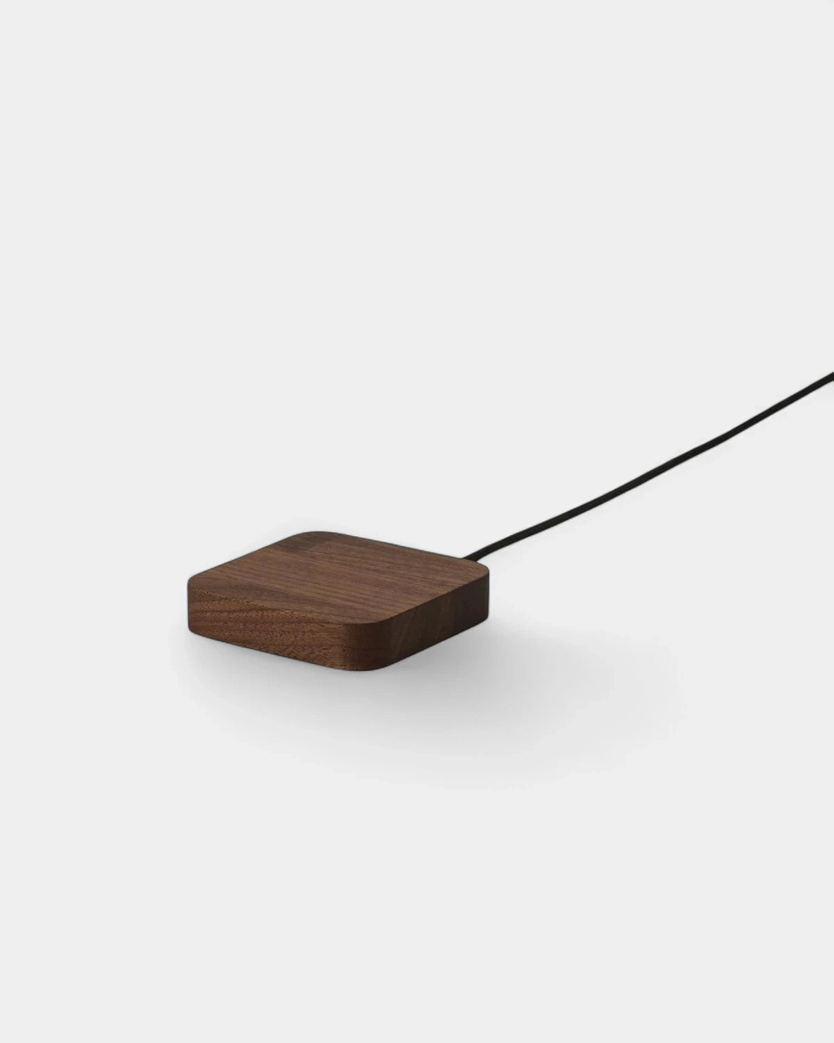 Chargeur à induction en bois de chêne personnalisable
